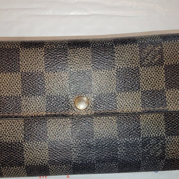π Louis Vuitton Damier Ebene Sarah Wallet - Picture 3 of 13